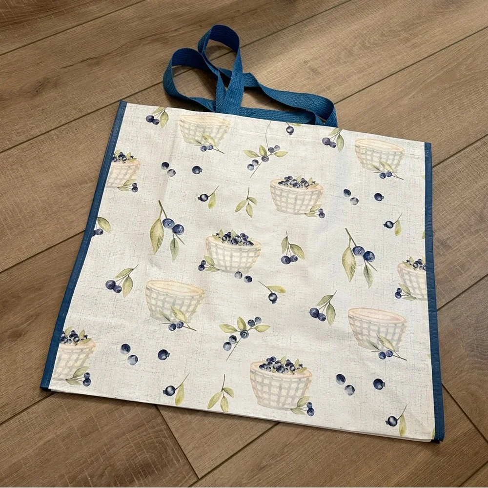 Homegoods TJMaxx Marshalls Viral Blueberry Print Reusable Shopper Tote Bag NWOT